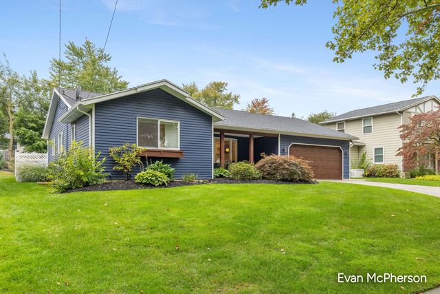1805 Edgewood Avenue Se, City Of Grand Rapids, MI 49506