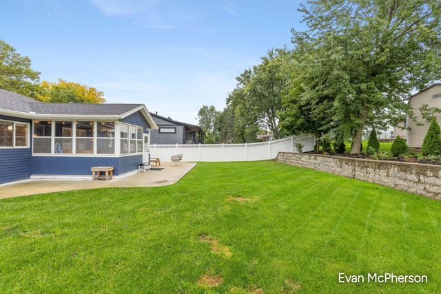 1805 Edgewood Avenue Se, City Of Grand Rapids, MI 49506