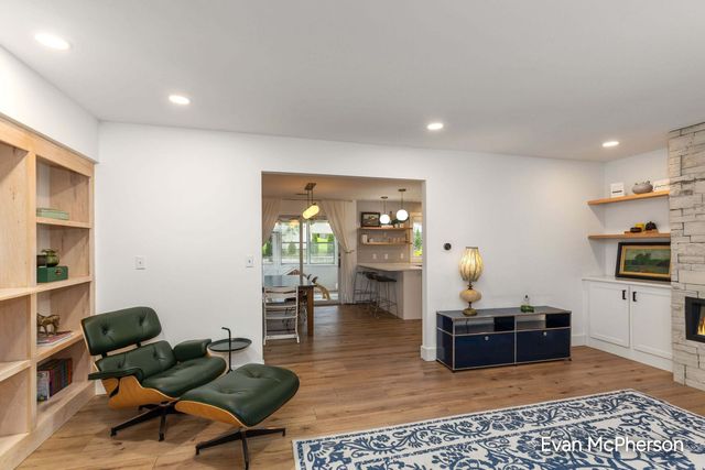 1805 Edgewood Avenue Se, City Of Grand Rapids, MI 49506