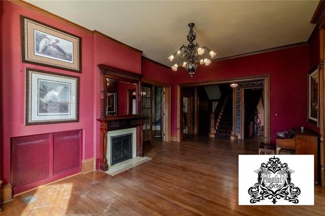 805 N 4 Street, Atchison, KS 66002