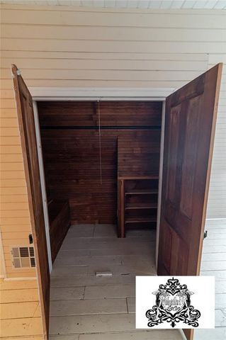 805 N 4 Street, Atchison, KS 66002