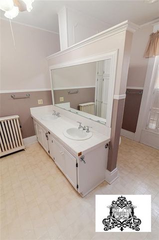 805 N 4 Street, Atchison, KS 66002