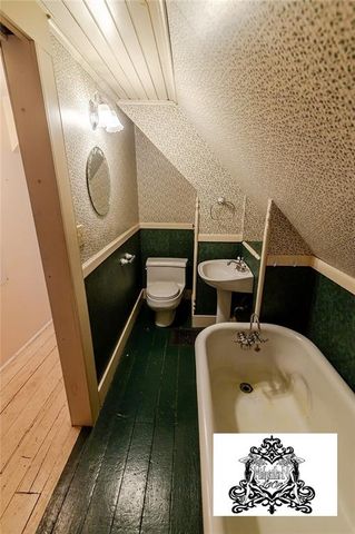 805 N 4 Street, Atchison, KS 66002