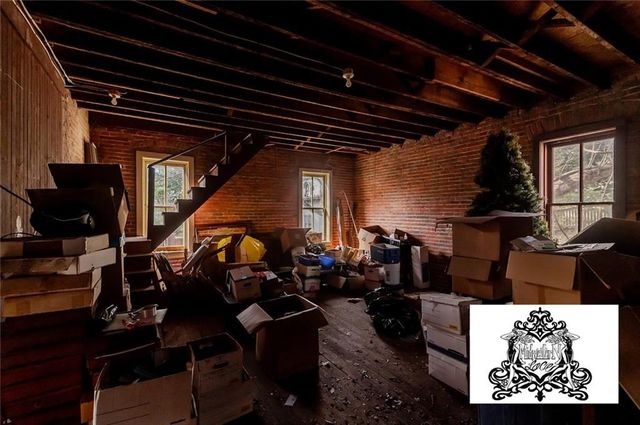 805 N 4 Street, Atchison, KS 66002