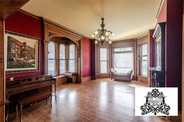 805 N 4 Street, Atchison, KS 66002