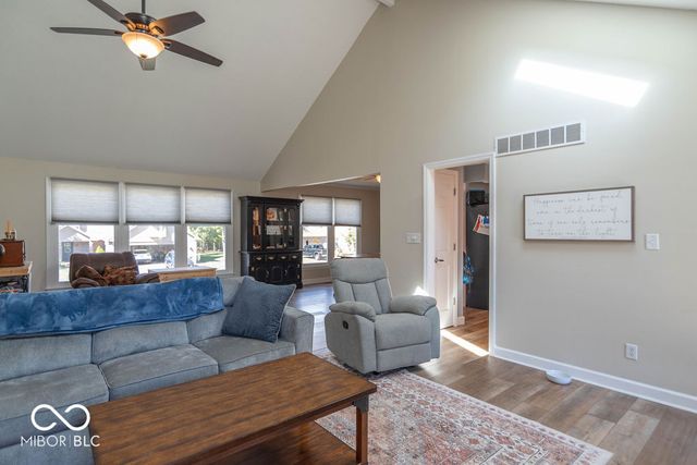 1171 Creekside Lane, Plainfield, IN 46168