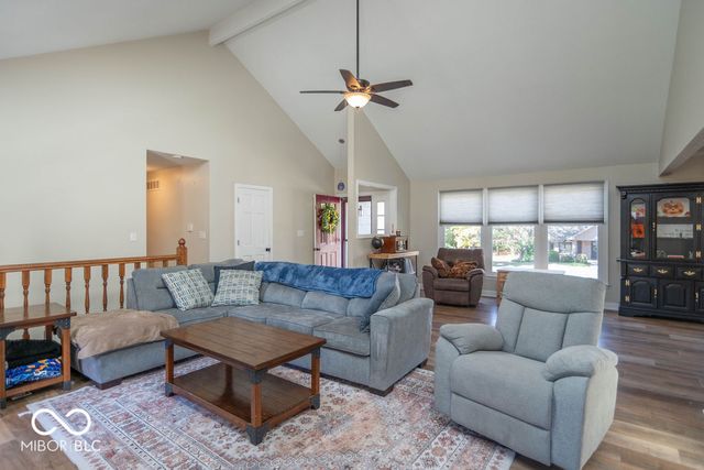 1171 Creekside Lane, Plainfield, IN 46168