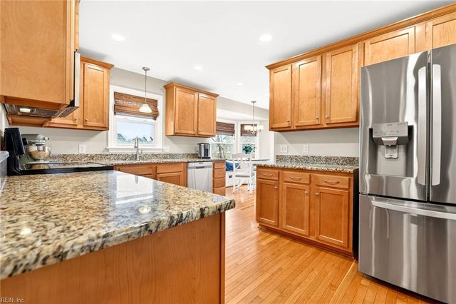 557 Longleaf RD, Virginia Beach, VA 23454