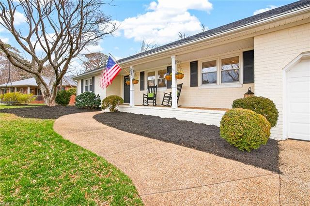 557 Longleaf RD, Virginia Beach, VA 23454