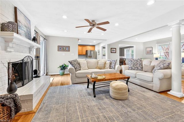 557 Longleaf RD, Virginia Beach, VA 23454