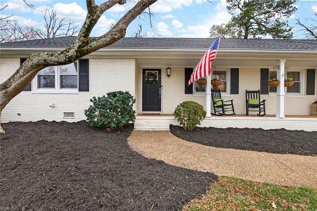 557 Longleaf RD, Virginia Beach, VA 23454