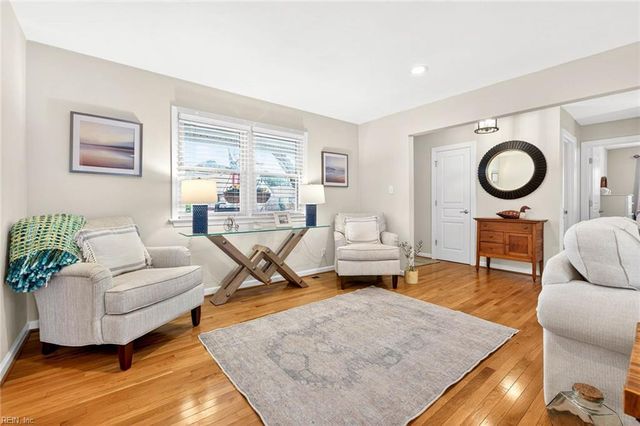 557 Longleaf RD, Virginia Beach, VA 23454