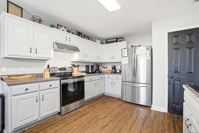 11267 MAGIC CYN, San Antonio, TX 78252
