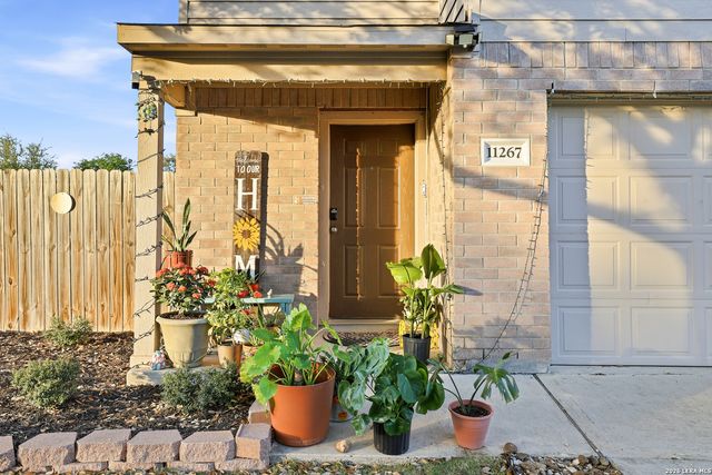 11267 MAGIC CYN, San Antonio, TX 78252