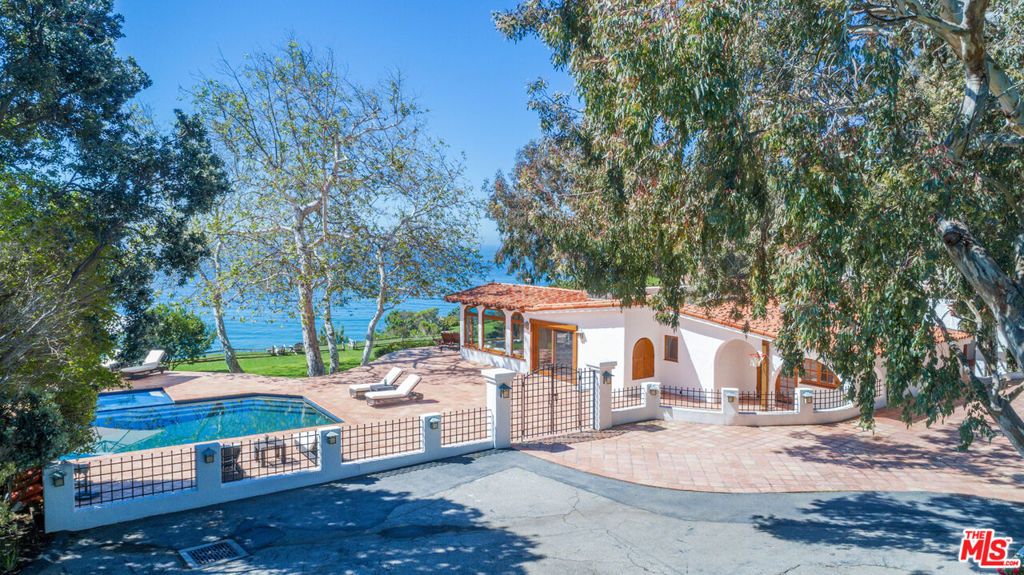 32752 Pacific Coast Highway, Malibu, CA 90265 — exterior
