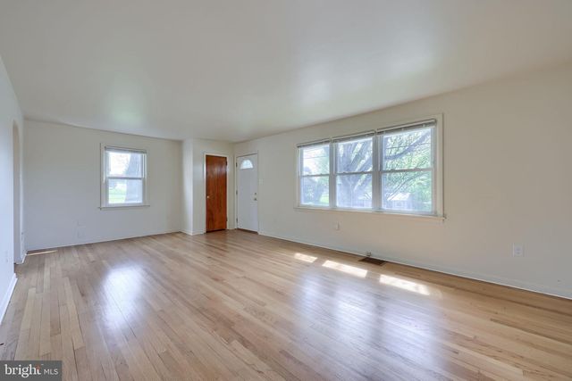 201 FRANCES AVE, Lancaster, PA 17602