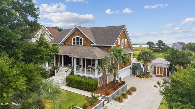 311 Cabbage Inlet Lane, Wilmington, NC 28409