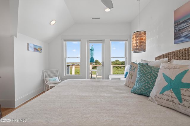 311 Cabbage Inlet Lane, Wilmington, NC 28409