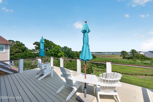 311 Cabbage Inlet Lane, Wilmington, NC 28409