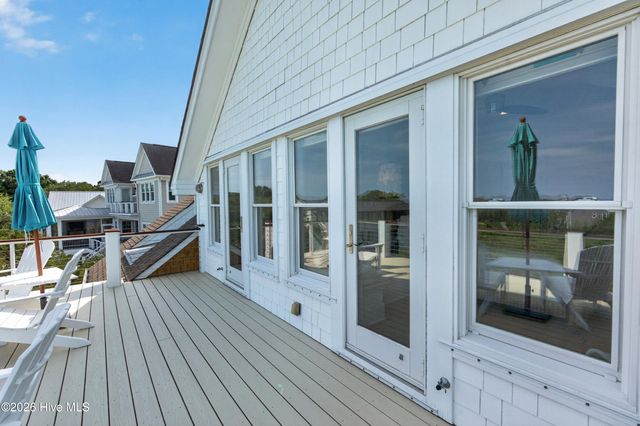 311 Cabbage Inlet Lane, Wilmington, NC 28409