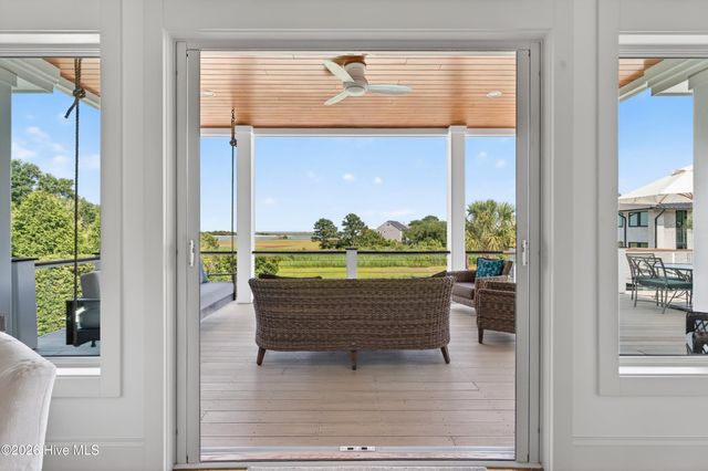 311 Cabbage Inlet Lane, Wilmington, NC 28409
