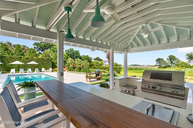 311 Cabbage Inlet Lane, Wilmington, NC 28409
