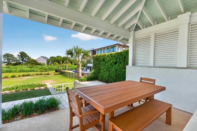 311 Cabbage Inlet Lane, Wilmington, NC 28409