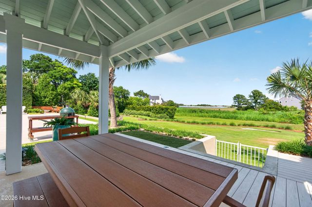 311 Cabbage Inlet Lane, Wilmington, NC 28409