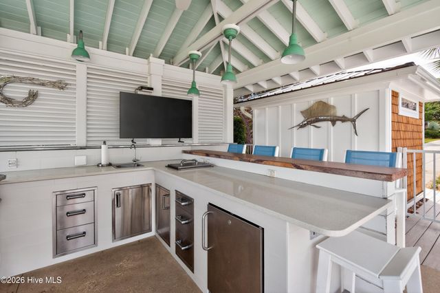 311 Cabbage Inlet Lane, Wilmington, NC 28409
