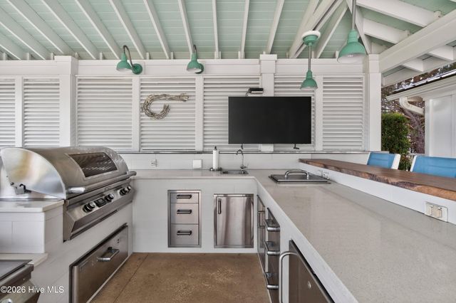 311 Cabbage Inlet Lane, Wilmington, NC 28409