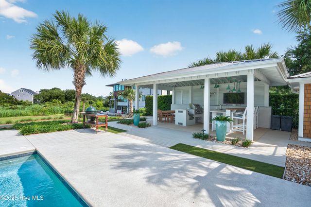 311 Cabbage Inlet Lane, Wilmington, NC 28409