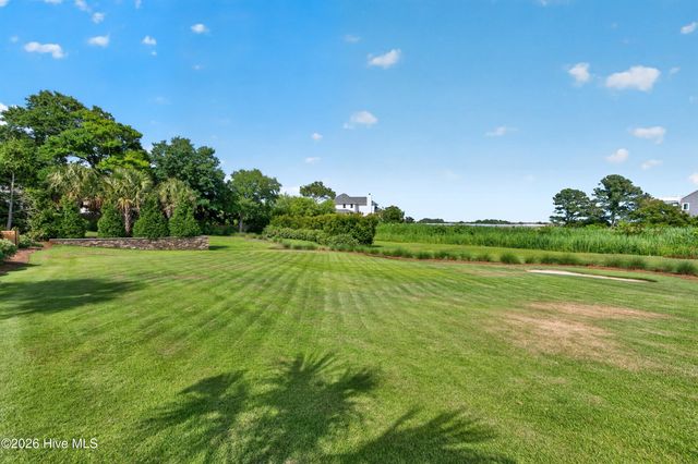 311 Cabbage Inlet Lane, Wilmington, NC 28409