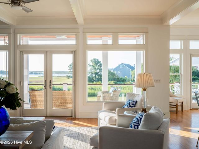 311 Cabbage Inlet Lane, Wilmington, NC 28409