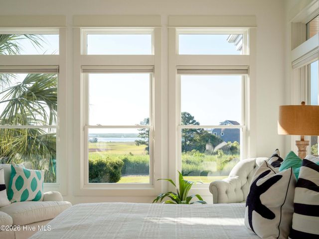 311 Cabbage Inlet Lane, Wilmington, NC 28409