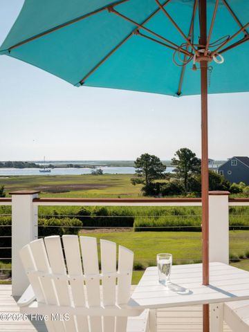 311 Cabbage Inlet Lane, Wilmington, NC 28409