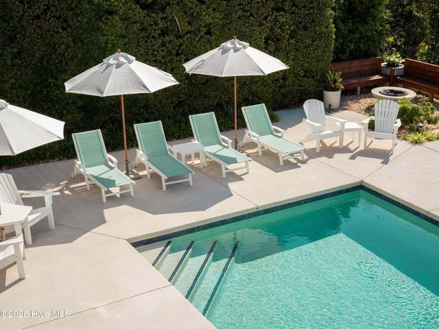 311 Cabbage Inlet Lane, Wilmington, NC 28409