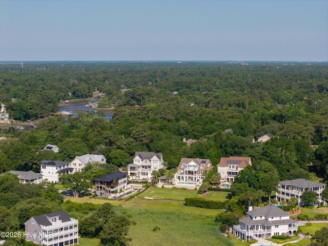 311 Cabbage Inlet Lane, Wilmington, NC 28409
