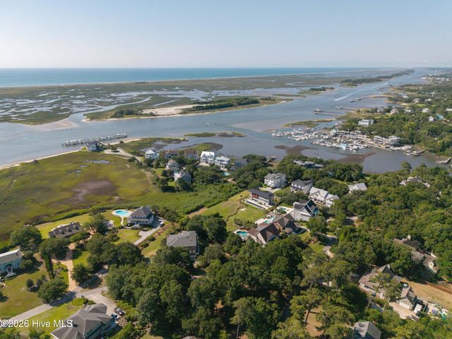 311 Cabbage Inlet Lane, Wilmington, NC 28409