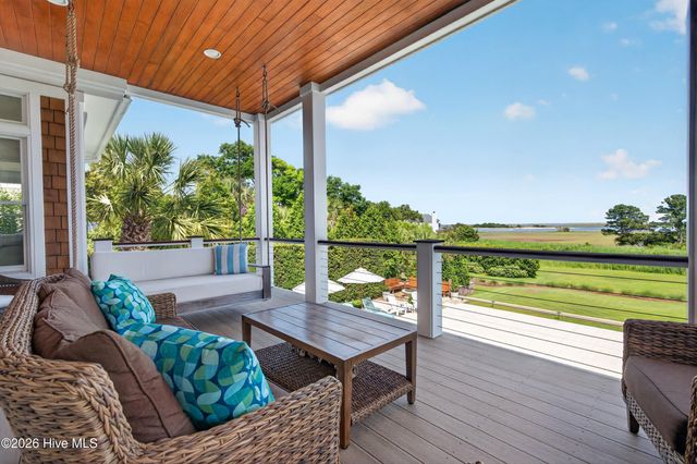 311 Cabbage Inlet Lane, Wilmington, NC 28409