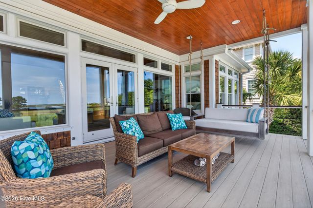 311 Cabbage Inlet Lane, Wilmington, NC 28409