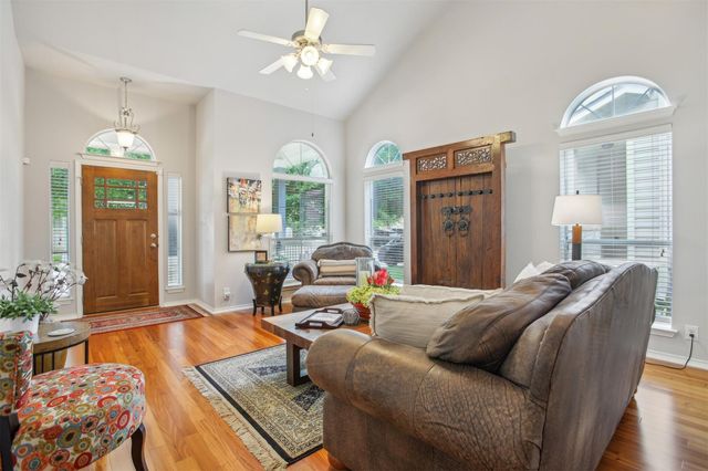 8713 Blackvireo DR, Austin, TX 78729