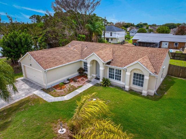 1044 SW Payne Avenue, Port St. Lucie, FL 34953
