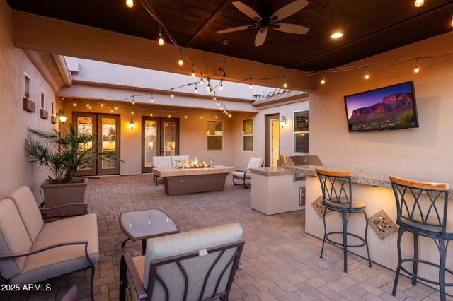 19737 W MARIPOSA Drive, Litchfield Park, AZ 85340