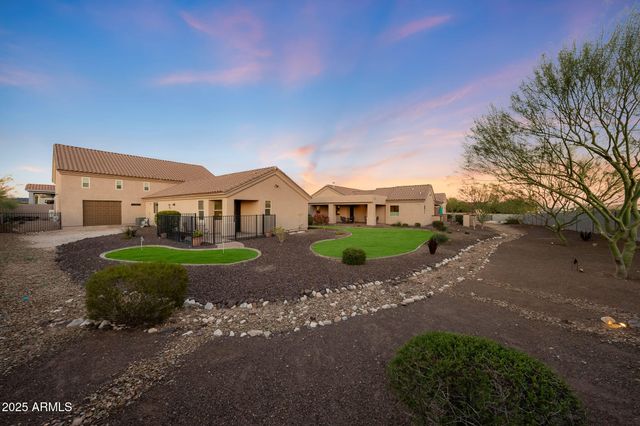 19737 W MARIPOSA Drive, Litchfield Park, AZ 85340