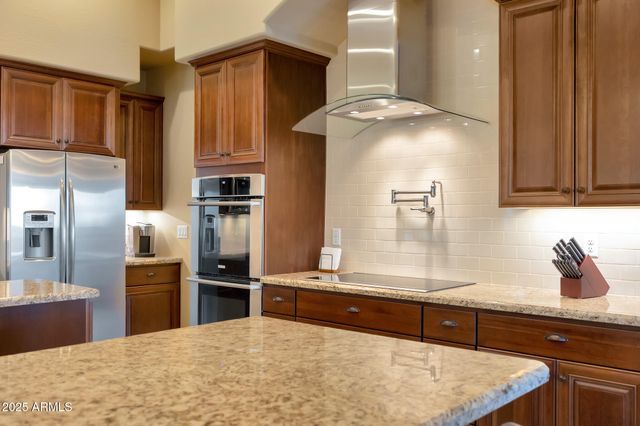 19737 W MARIPOSA Drive, Litchfield Park, AZ 85340