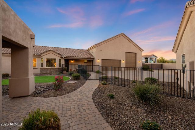 19737 W MARIPOSA Drive, Litchfield Park, AZ 85340