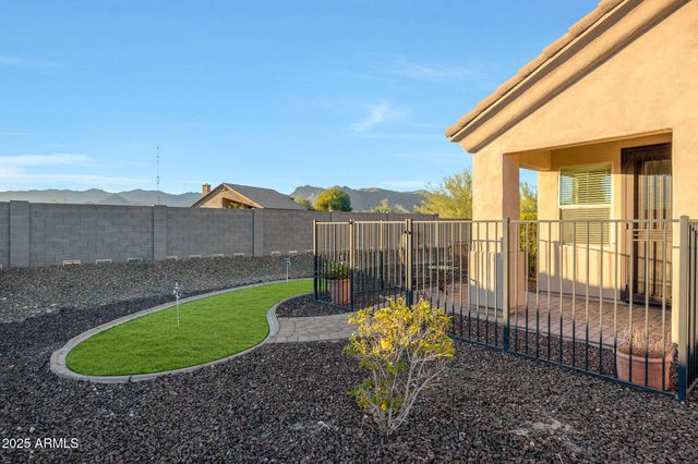 19737 W MARIPOSA Drive, Litchfield Park, AZ 85340