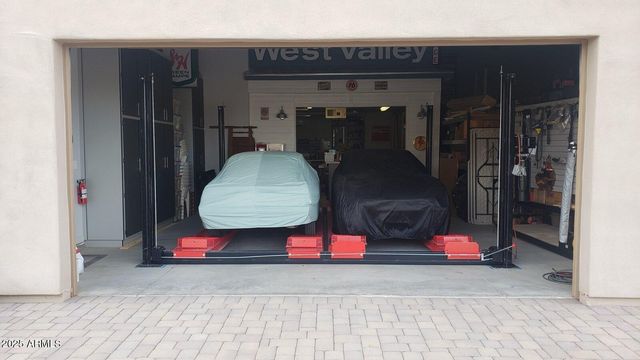 19737 W MARIPOSA Drive, Litchfield Park, AZ 85340