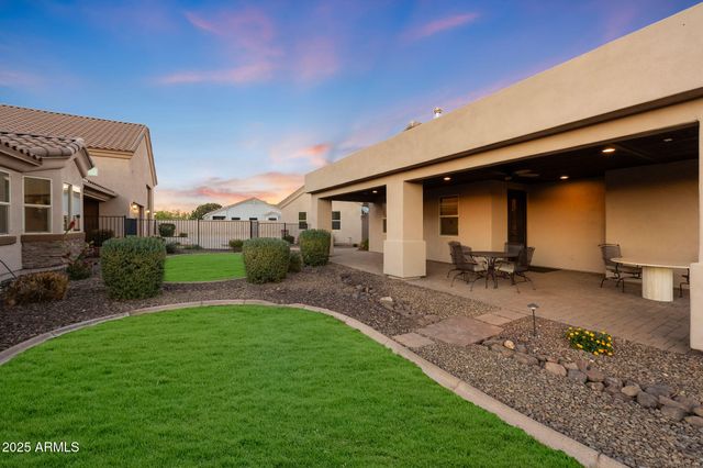 19737 W MARIPOSA Drive, Litchfield Park, AZ 85340