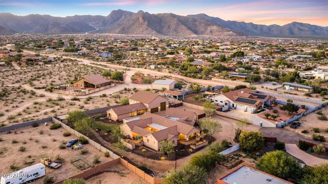 19737 W MARIPOSA Drive, Litchfield Park, AZ 85340